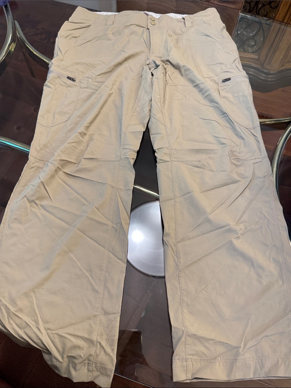 L.L. Bean Women’s access trail pants, Straight-Leg Cargo Pants in Khaki/tan